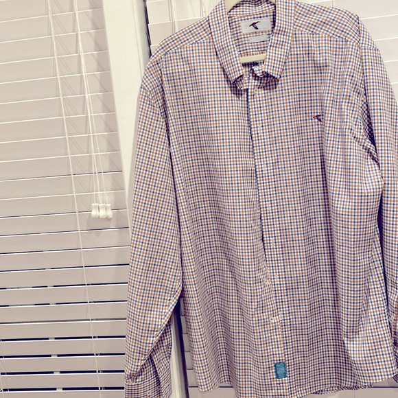 Genteel mens button up - Picture 1 of 2